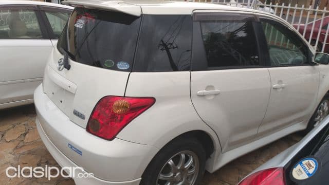 Toyota Ist 2003