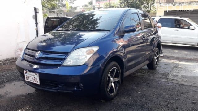 Toyota Ist 2003