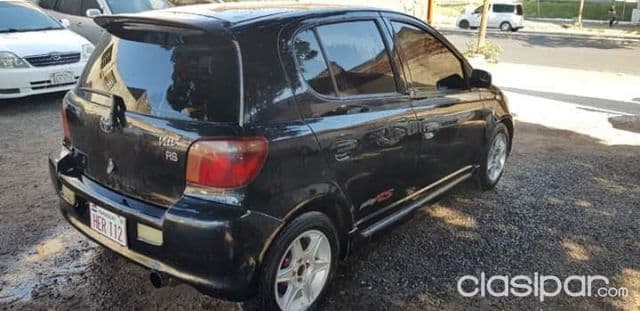 Toyota Vitz 2001