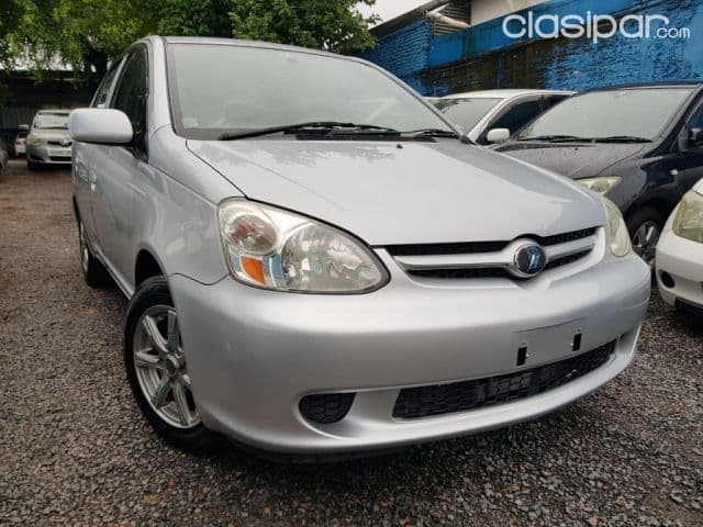 Toyota Platz 2004