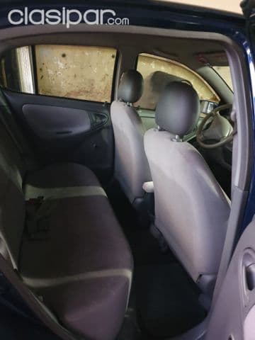 Toyota Platz 2001