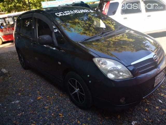 Toyota Spacio 2003