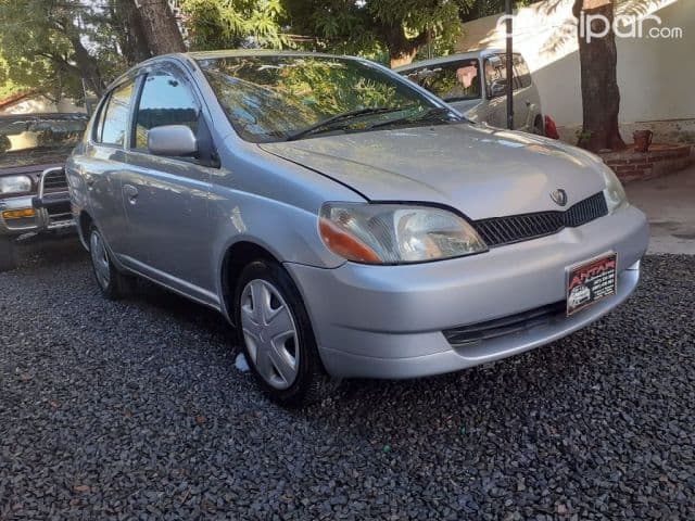 Toyota Platz 2002