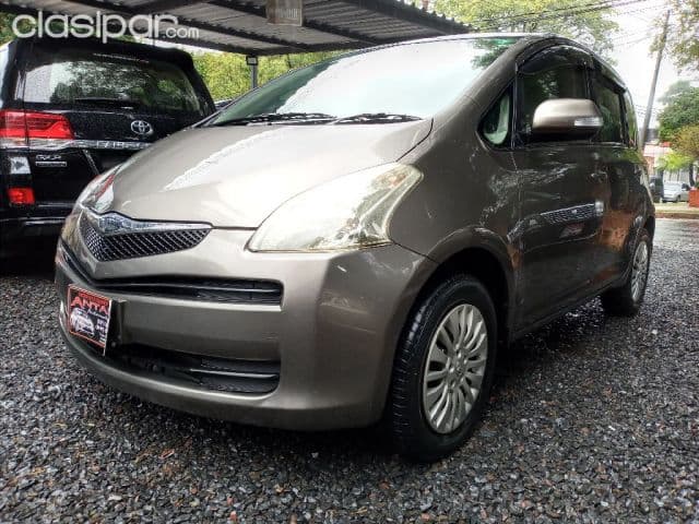 Toyota Ractis 2005