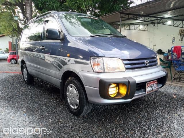 Toyota Noah 1997