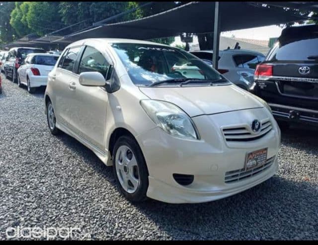 Toyota Vitz 2005