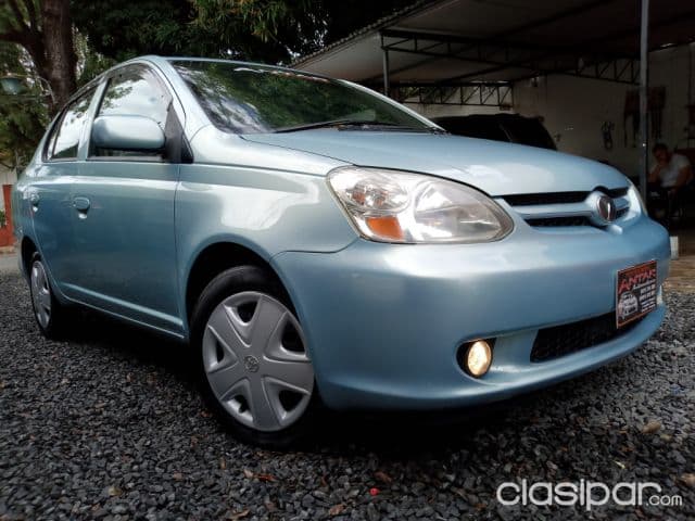 Toyota Platz 2005