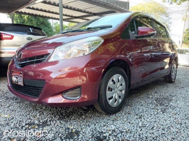 Toyota Vitz 2011