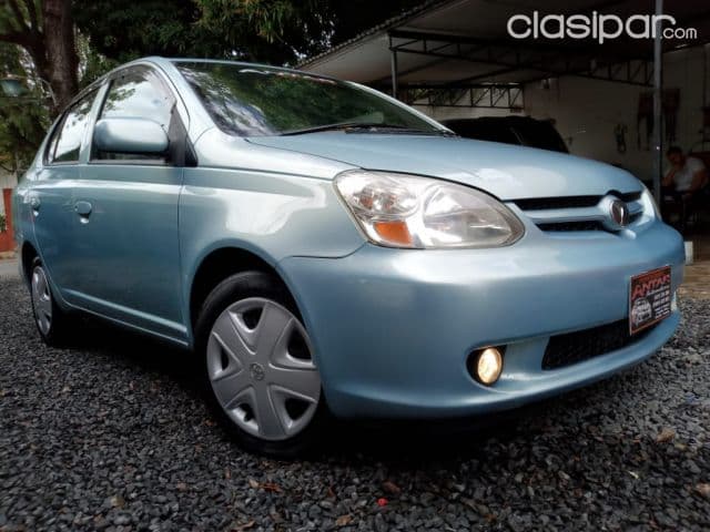 Toyota Platz 2004