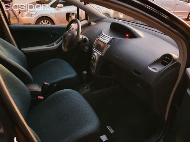 Toyota Vitz 2005
