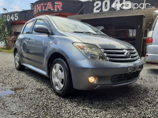 Toyota Ist 2006