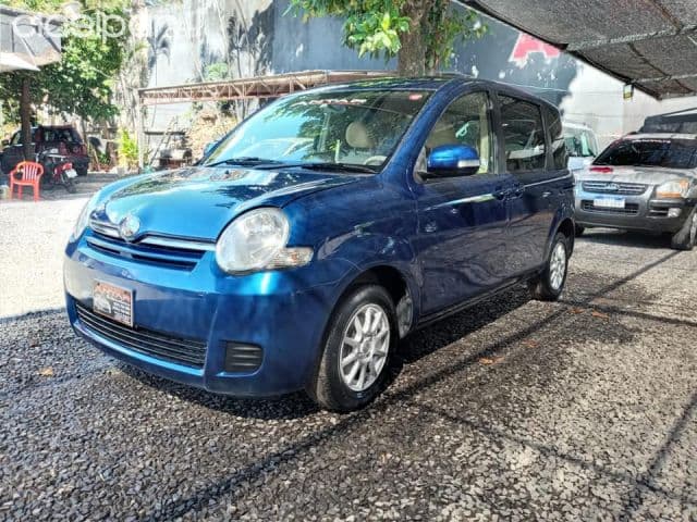 Toyota Sienta 2008