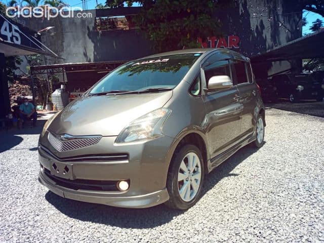 Toyota Ractis 2005