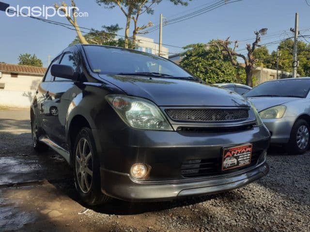 Toyota Ist 2004