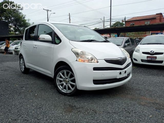 Toyota Ractis 2009
