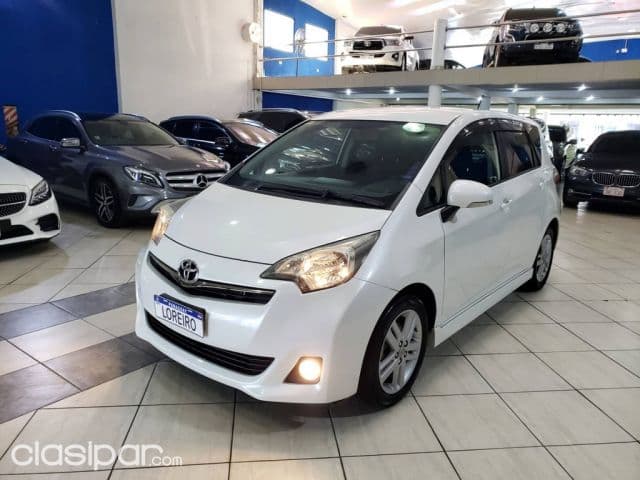 Toyota Ractis 2011