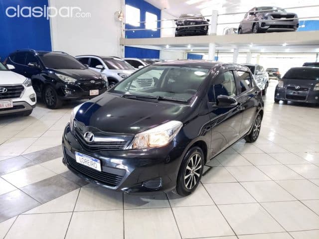 Toyota Vitz 2012