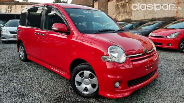 Toyota Sienta 2010