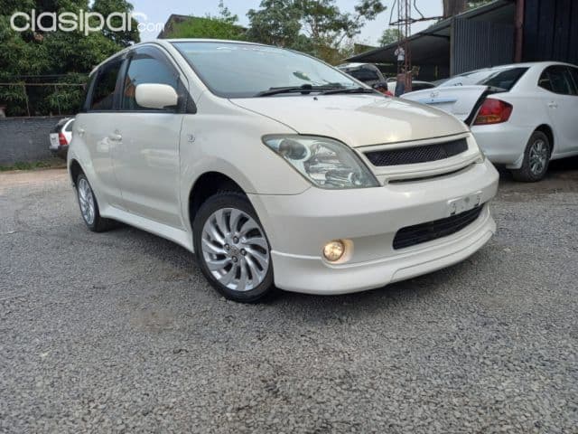 Toyota Ist 2003