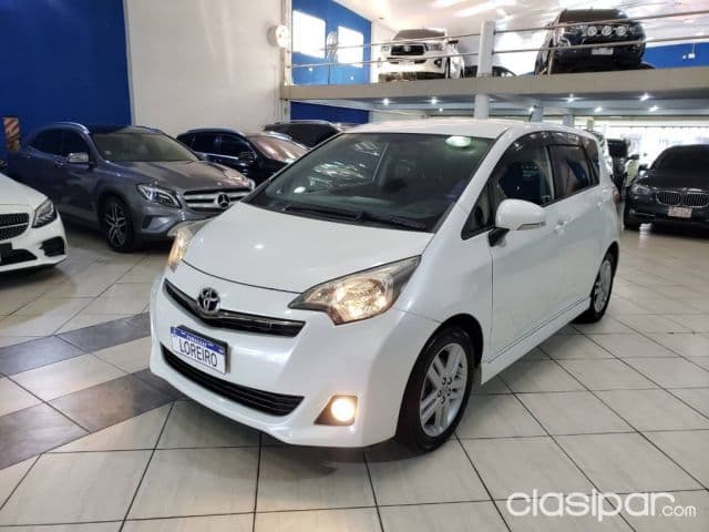 Toyota Ractis 2011