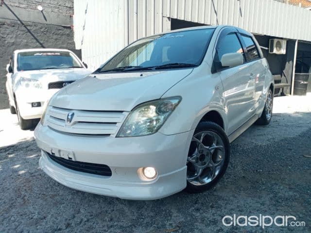 Toyota Ist 2003