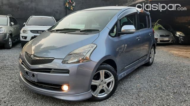 Toyota Ractis 2005