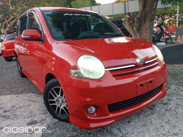 Toyota Sienta 2007