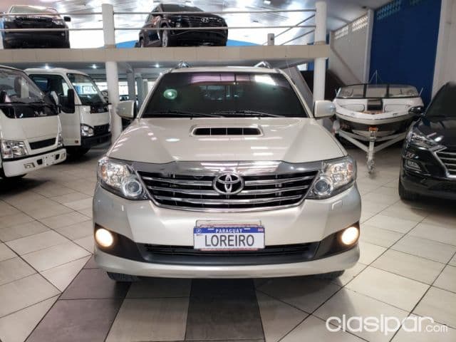 Toyota Fortuner 2012