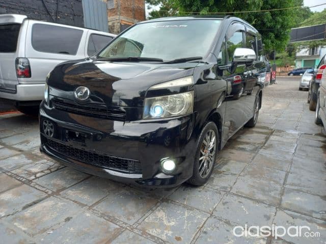 Toyota Voxy 2007