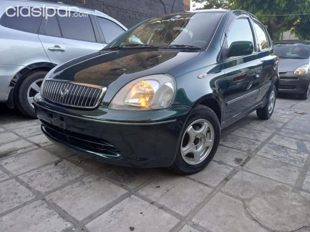 Toyota Vitz 2001