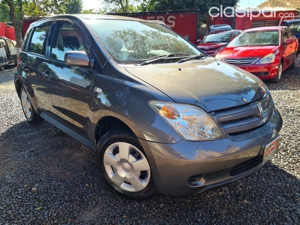 Toyota Ist 2004
