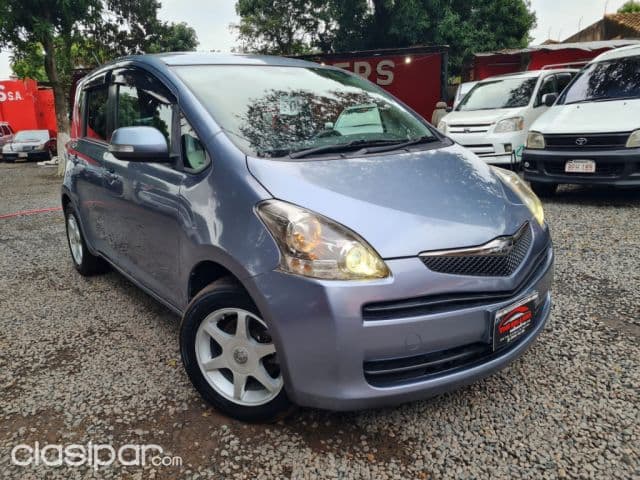 Toyota Ractis 2010