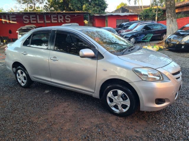 Toyota Belta 2007