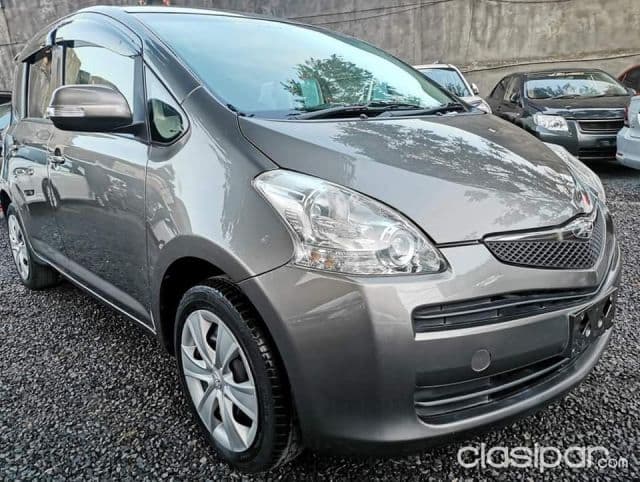 Toyota Ractis 2007