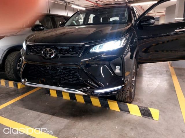 Toyota Fortuner 2023