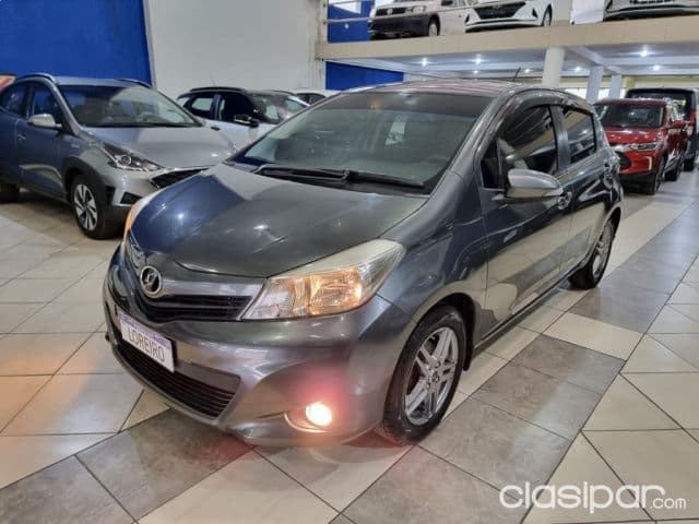 Toyota Vitz 2011