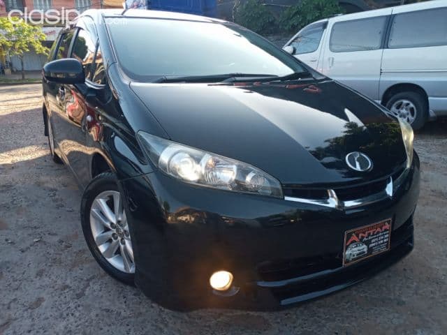 Toyota Wish 2012