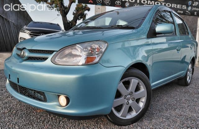 Toyota Platz 2002