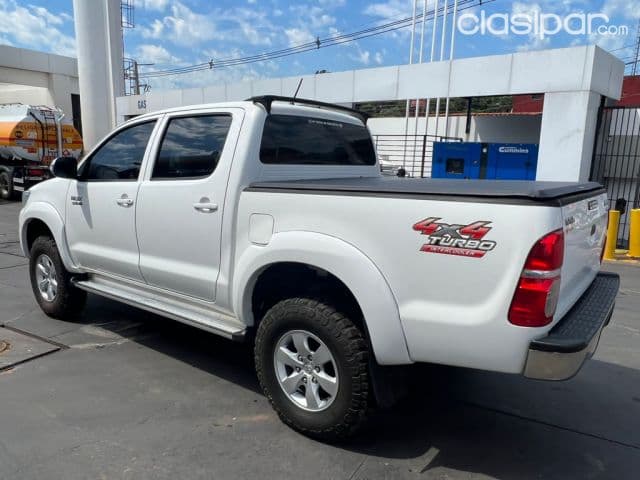 Toyota Hilux 2015