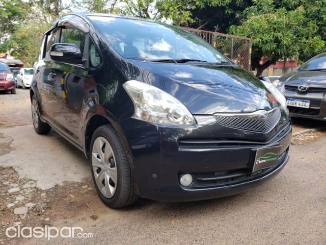 Toyota Ractis 2010