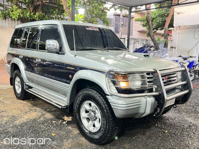 Mitsubishi Montero 1998