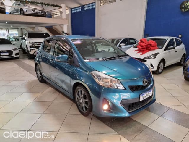 Toyota Vitz 2011