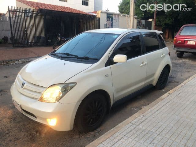 Toyota Ist 2005