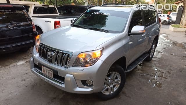 Toyota Land Cruiser 2011