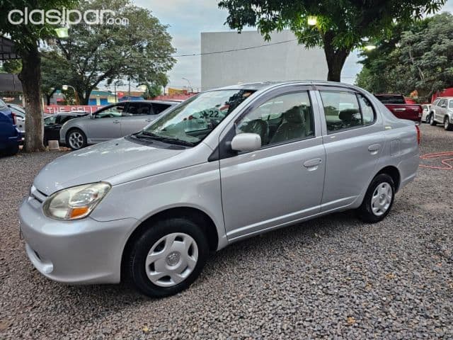 Toyota Platz 2003