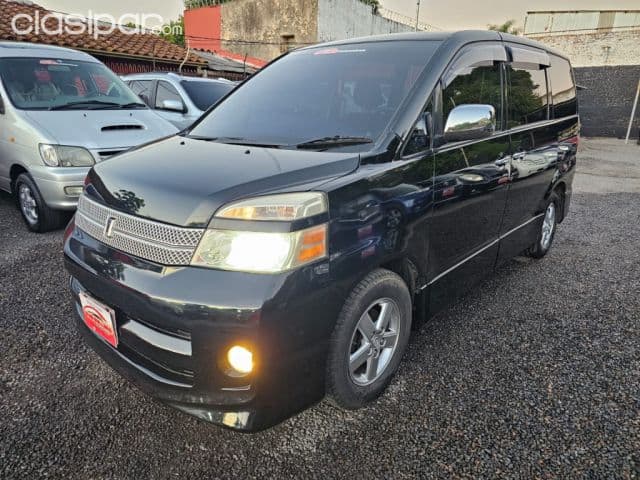 Toyota Voxy 2006