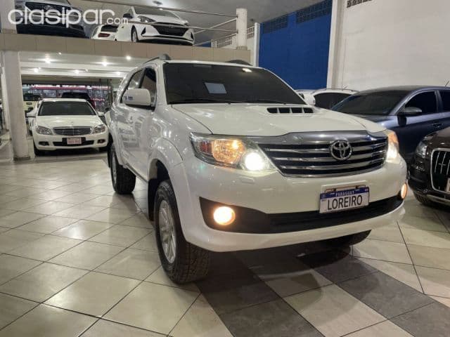 Toyota Fortuner 2014