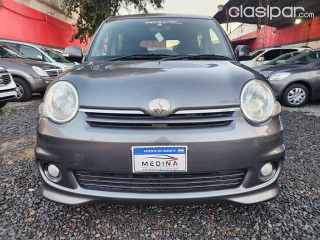 Toyota Sienta 2008