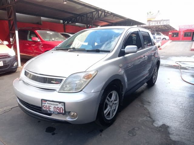 Toyota Ist 2002