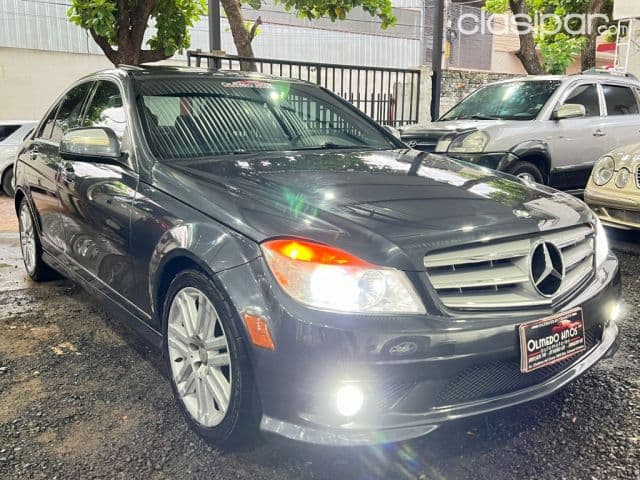 Mercedes-Benz C300 2009